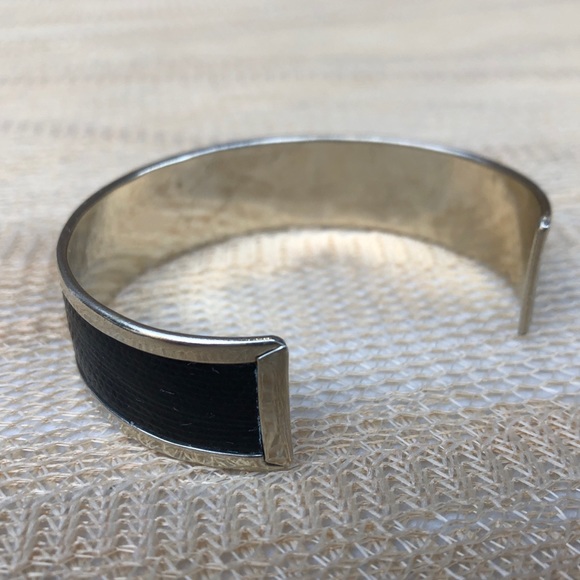 🐝 2 for $10🐝 Black Beauties of the Bangle Variety - Picture 6 of 6